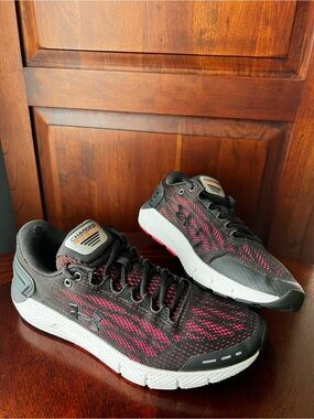 Under Armour Black Pink Charged Rogue Running Shoes Sneakers Women's Size 8.5